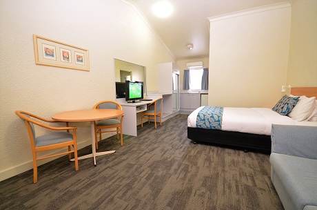 Executive Spa Room at Boulevarde Motor Inn - Accommodation Wagga Wagga